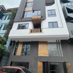 Cho thuê nhà phân lô tại dương khuê. dt: 75 m2 * 5 tầng. mt: 5 m. chia phòng. giá: 32 triệu