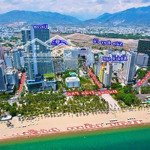 Bán khách sạn biển nha trang đường tuệ tĩnh vài bước ra biển giá 180 tỷ