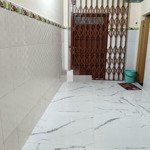 Cho thuê nhà 2hẻm 3,5m huỳnh mẫn đạt phường 2 quận 5 giá 20 triệu 40m2