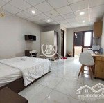 Cho thuê 1pn, studio ban công full nt, điện nước nhà nước, free dịch vụ, xe ngay ngã tư bảy hiền