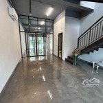 Shophouse gần chung cư sàn rộng 103m2, phù hợp nhiều nhu cầu, giá thuê 15 triệu