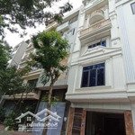 Nhà đẹp văn quán - gara - 6 tầng - thông sàn - thang máy - 10,8 tỷ