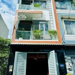 Nhà cần bán 1 trệt 2 lầu 3 pn khu dân cư lương hòa bình chánh, dt 80m2, giá 2tỷ, shr có bank hỗ trợ