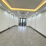 Chính chủ cho thuê mặt sàn 70m2 có thanh máy, điều hòa, vệ sinh riêng tại ngõ 97 văn cao