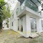 Villa cho thuê 1 trệt 1 lầu, sân vườn gần trần não giá 20 triệu