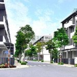 Nhà biệt thự ven sông , có shr , nh cho vay cao 90m2