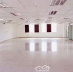 Cho thuê toà nhà văn phòng 2.700 m2 400 triệu/ tháng