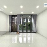 Văn phòng 35m2 - vạn phúc city, có ban công, wc riêng, thang máy, máy lạnh, hầm xe. giá chỉ 6 triệu