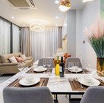 Chủ cần bán căn hộ flemington, q11, 220m2, 4 phòng ngủgiá bán 11 tỷ 5, có xuất oto, sổ hồng. liên hệ: 09 3381 3383.