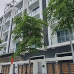 Cho thuê nhà riêng phân lô khu licogi 13 khuất duy tiến.dt 150m*6t*mt 7m.giá 70tr/th