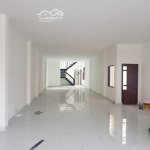 Cho thuê nhà mặt tiền phan đăng lưu, phường 3, q. phú nhuận - dtsd 300m2 ngang 5m - giá bán 60 triệu