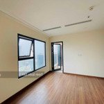 Duy nhất sky park residence căn 180m2, 4pn, 3vs, cơ bản, vào luôn. giá 24 tr. lh: 0971,342.965