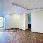 Cho thuê golden park tower, căn 150m2, 4pn, 2vs, nội thất cơ bản, 22 triệu/th. lh 0971 342 965