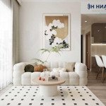 Cần bán căn hộ chung cư 671 hoàng hoa thám, 91m2, 2n, tầng cao, giá 5.5 tỷ. lh: 082.621.8668