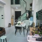 Duplex 2 phòng ngủ feliz en vista, giá 27 triệu nhà đẹp, đang trống, view hồ bơi, full nội thất