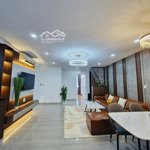 Cho thuê duplex star hill, 3 phòng ngủ full ntcc, view đông nam ,xem nhà 24/7. liên hệ: 0909 715 029 thảo nsg