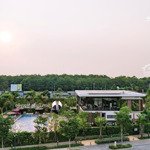 đất đối diện công viên, ngay cổng chính dự án park house ( hàng hiếm )