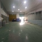 Kho 100m2 ở bế văn cấm đường cont tận cửa cần cho thuê gấp