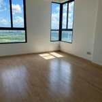 Bán căn hộ 89m2 - 3pn - 2wc, giá 2,36 tỷ, view sông đông nam, block a1. lh mr. tùng 0964690900