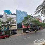 Hoàng cầu_bán tòa vp view hồ, 234m2* 9 tầng, thang máy nhập khẩu, dòng tiền 5.05 tỷ/năm_155 tỷ