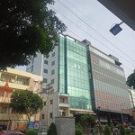 Cho thuê tòa nhà 2 mt trần hưng đạo 10x25 hầm 10 tầng 2500m2 sàn , tòa nhà mới ốp kính 430tr/th ,