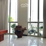 Cho thuê căn hộ tản đà court, penthouse + duplex, 4pn, 3wc, 180m2, có nội thất giá 22 triệu /th