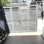 Cho thuê nhà nguyên căn, dương quảng hàm gò vấp, 80m2(4mx20m),hẽm xe hơithông, 10.5 triệu (thương lượng)