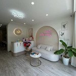 Sang nhượng spa tâm huyết đầy đủ chỉ vào làm giá bán 150 triệu có thương lượng