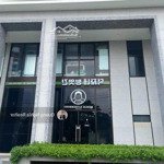 Duy nhất căn shophouse midtown phú mỹ hưng 2 mặt tiền đường lộ giới 25m giá tốt, lh 0797766683