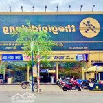 Cho thuê showroom ngang 20m, mặt tiền đường cmt8 cần thơ, dtsd trên 500m