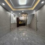 Bán nhà giá ra lộc 5.7 tỷ, 54m2, hẻm xe hơi gần mặt tiền long trường, q9