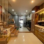 Bán nhanh nhà 3 tầng, khu vcn phước hải, có sổ, 80m2, 3 phòng ngủ 3 vệ sinh giá bán 6,2 tỷ.