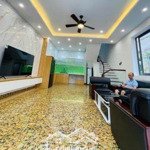 Bán nhà 3 tầng trung tâm quận 7 - dt: 78 m2 - 4 phòng ngủ - giá cực rẻ lh: 0971245289