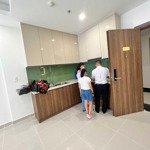 Bán căn hộ 1pn 2 tỷ có hỗ trợ vay q7 riverside complex xem nhà liên hệ em 0378402723