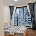 Căn hộ cc dlusso view sông cực đỉnh 1 phòng ngủ- 1 vệ sinhdiện tích 49.1m2 gắn máy lạnh 8 triệu/tháng liên hệ: 0904722271