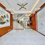 Còn căn nhà hướng nam 100m2 sổ riêng phường hoá an