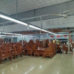 Bán xưởng mặt tiền với diện tích khủng 1735m2. full thổ. nhà xưởng 2 tầng. dòng tiền 80 triệu/tháng