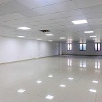 Cho thuê tòa nguyên căn mới thông sàn, thang máy có hầm. phú diễn. 170m x 6 nổi 1 hầm. giá 80tr