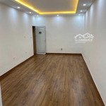 Bán tập thể vũ ngọc phan! 100m2 - thiết kế 2 tầng - 3 ngủ sáng thoáng ở ngay giá chào 2.95 (tl)