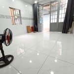 Nhà mới sạch sẽ - phan tây hồ - 3pn 2wc - 3,7x10m - có máy lạnh máy giặt - 10 triệu - 0906656852