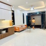 Nhà gần chợ đầu mối phía nam 57m2 xây 4 tầng 4 phòng ngủfull nội thất ô tô đỗ gần giá bán 3,5 tỷ 0352078236