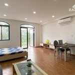 Cho thuê căn hộ 1 phòng ngủ ở nội khu cao cấp lakeview city, có đầy đủ nội thất xịn có ban công