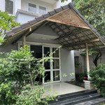 Q.bt sao mai - mini boutique villas, ngang 6,5m, liền kề depot metro số 2, có sân vườn, thấp tầng