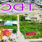 Bán đất diên an, đường lớn, giá tốt. lh: 0905211133 (gặp ly lvcc)