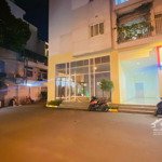 Gấp chính chủ cần bán mặt bằng shophouse cc harmona quận tân bình 70m2