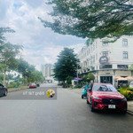 Cần cho thuê shophous lakeview city nhà hoàn thiện cơ bản có thang máy giá bán 25 triệu/th trục đường 20m.