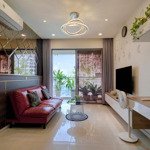 Chính chủ cần bán gấp căn millennium 2 phòng ngủ 72m2 , view sông q1, full nội thất đẹp. giá bán 1.920 tỷ