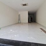 Cho thuê 3 tầng thông sàn 100m2/t có thang máy khu tc5 tân triều, giá bán 25 triệu/t liên hệ: 0903244899