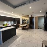 Căn hot tại sarina sala 3 phòng ngủ127m2 full nt cho thuê chỉ 40 triệu/th, nhà đẹp thoáng 2 ban công