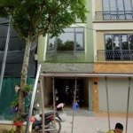 Cần bán gấp nhà khu phân lô đường giải phóng, thanh xuân: 42m2, 7 tầng, 13,5 tỷ